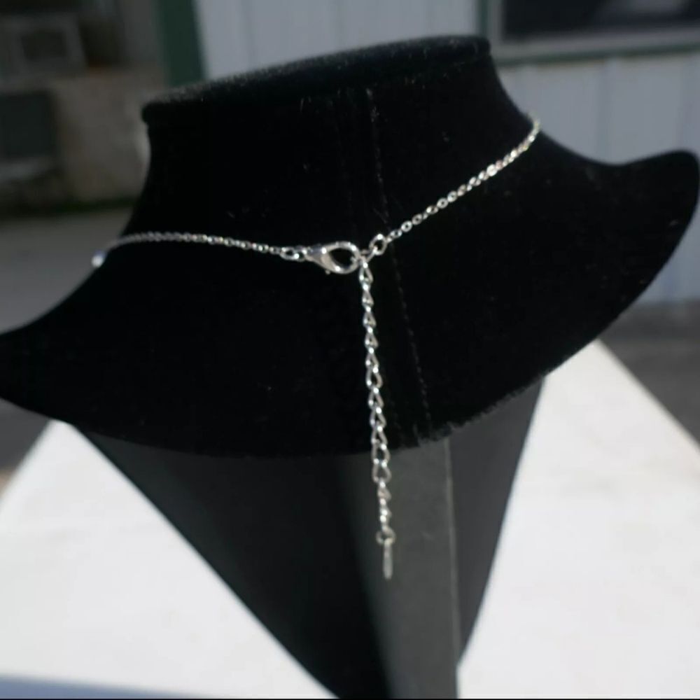 Ali Kahn New York Y-drop Necklace Opaque Clear Crystals Silvertone 18 inch - Picture 6 of 7